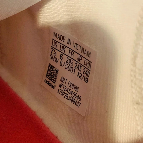 Adidas NMD R1 Sneakers in Pale Nude Size 7.5 Women's Boost Sole - Picture 9 of 9